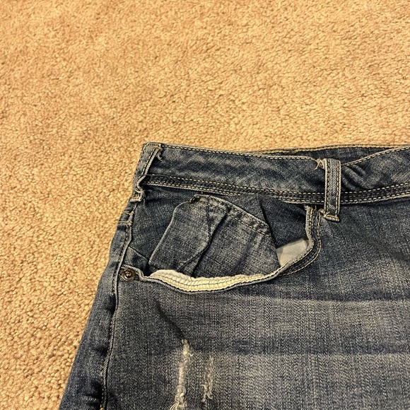 Lane Bryant Bermuda Denim Jeans with Distressing and Patchwork - Picture 4 of 8